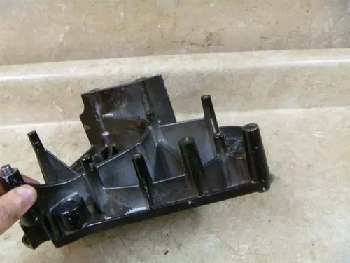 Kawasaki ZR7 ZR750 ZR 750 F Used Engine Sprocket Chain Cover 2000 KB61