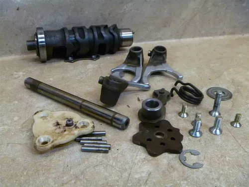 Yamaha 400 XS MAXIM XS400-RJ Used Engine Shift Drum Forks 1982 Vintage YB43