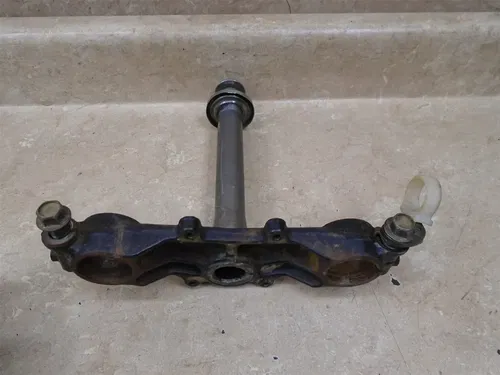 Yamaha 200 XT XT200 Used Steering Stem 1982 YB127