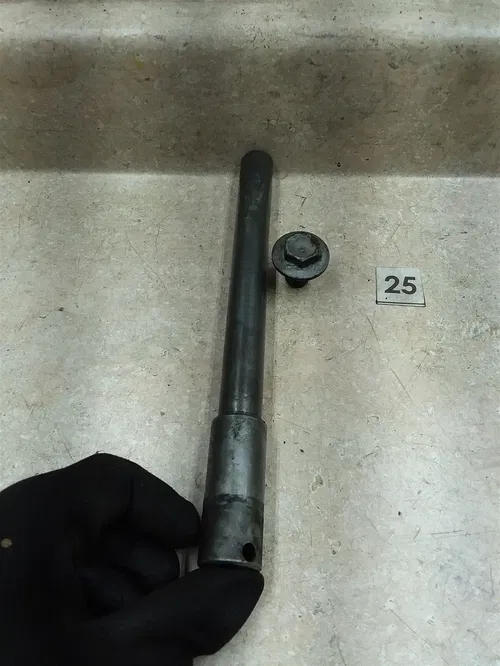 BMW F650-GS FUNDURO Front Wheel Axle 2001 #25 ANX A56