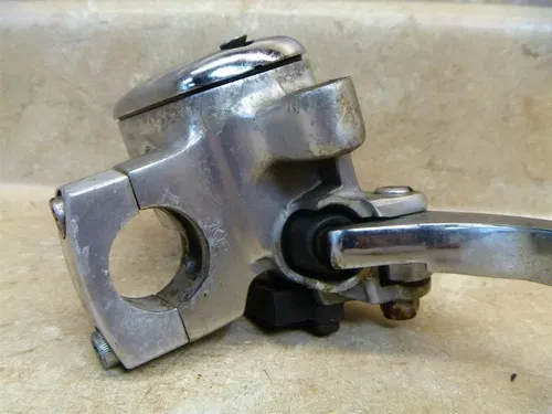 Suzuki 1500 VL INTRUDER VL1500 Front Brake Master Cylinder 1998 #SB19