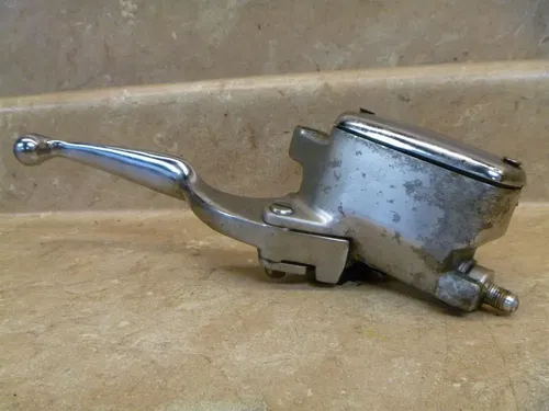 Suzuki 1500 VL INTRUDER VL1500 Front Brake Master Cylinder 1998 #SB19