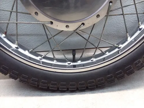 VTG 1970 Suzuki T250-II Hustler Front Wheel & Tire Assy ANX-B216