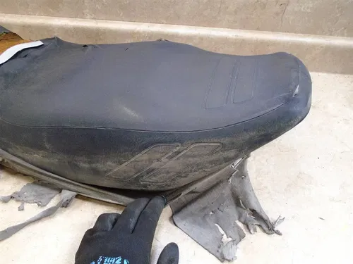 Yamaha 600 FJ FJ600 Seat Base Unit 1984 YB294