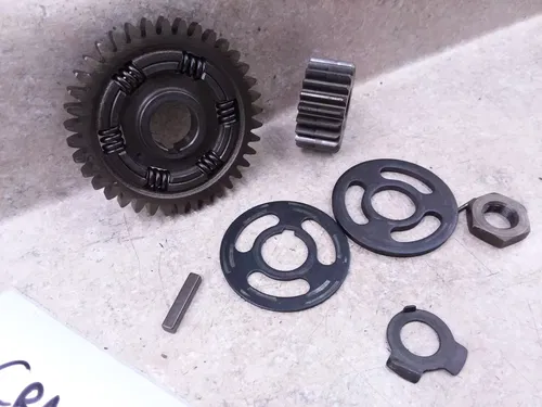 Yamaha 225 XT XT225 Engine Crank Gear & Hardware Lot 2003 ANX-C45