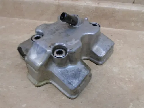 Honda 1000 VF VF1000-R VF1000R Used Engine Rear Cylinder Head Cover 1985 HB241