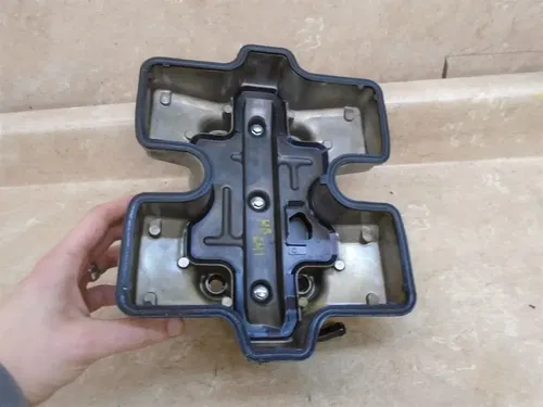 Honda 1000 VF VF1000-R VF1000R Used Engine Rear Cylinder Head Cover 1985 HB241
