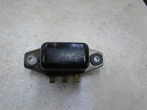 Honda 350 CB CB350F CB350-F FOUR Used Regulator 1974 HB282