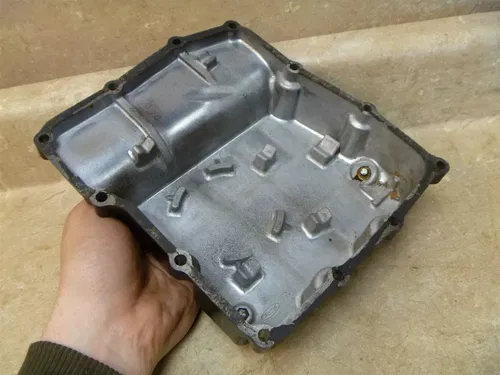 Honda 700 VFR INTERCEPTOR VFR700 Used Engine Oil Pan 1986 Vintage #SM112