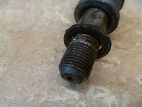 Honda 650 CB NIGHTHAWK CB650SC CB 650 SC Rear Wheel Axle 1983 HB107