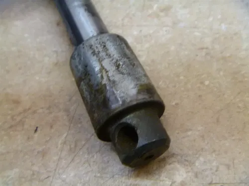 Honda 650 CB NIGHTHAWK CB650SC CB 650 SC Rear Wheel Axle 1983 HB107