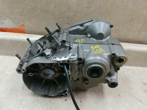 Suzuki 80 RM RM80 Used Engine Cracked Damaged Case Cases 1985 SM624 JD