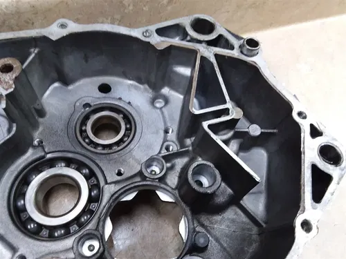 Yamaha 600 TT600 Engine LEFT Crankcase 1984 ANX B213