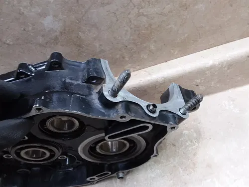 Yamaha 600 TT600 Engine LEFT Crankcase 1984 ANX B213