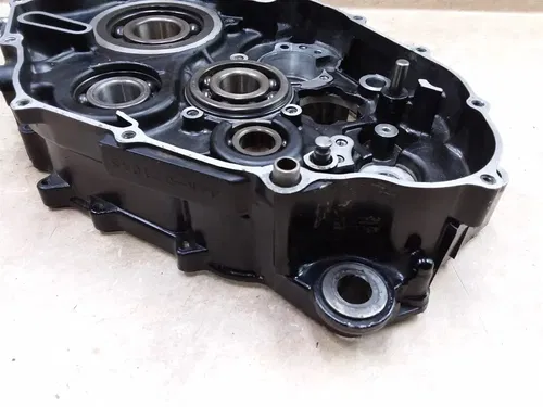 Yamaha 600 TT600 Engine LEFT Crankcase 1984 ANX B213