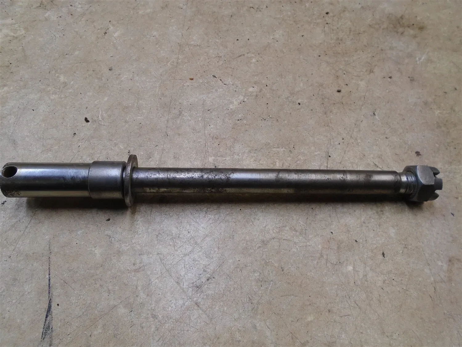 Yamaha 750 XJ SECA XJ750 Front Axle 1981 YB278