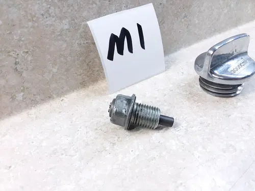 1996 Yamaha Virago XV 1100 XV1100 Engine Oil Fill Cap & Drain Plug ANX-A53 #M1