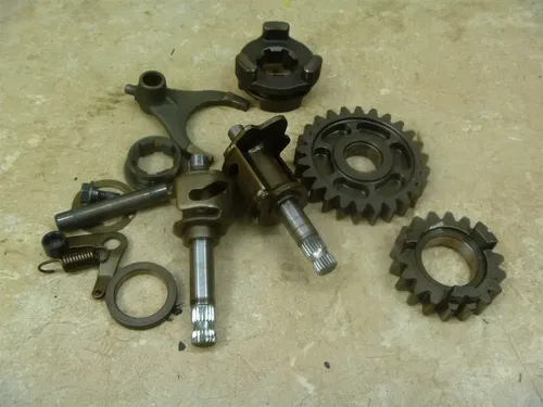 Suzuki 250 LT LT250-F LT-F250W QUADRUNNER Engine Reverse Transmission 1998 SB59