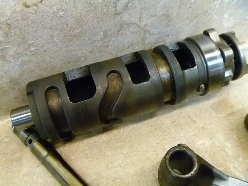 Yamaha 650 XJ MAXIM XJ650-J Used Engine Shift Drum Forks 1982 Vintage YB32