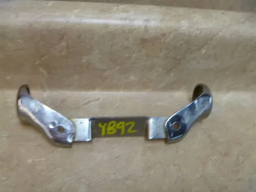 Yamaha 700 XJ MAXIM XJ700 Used Front Turn Signal Mount Bracket 1986 YB92
