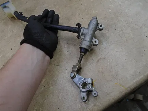 Suzuki 500 GS GS500 Used Rear Brake Master Cylinder 1993 SB107