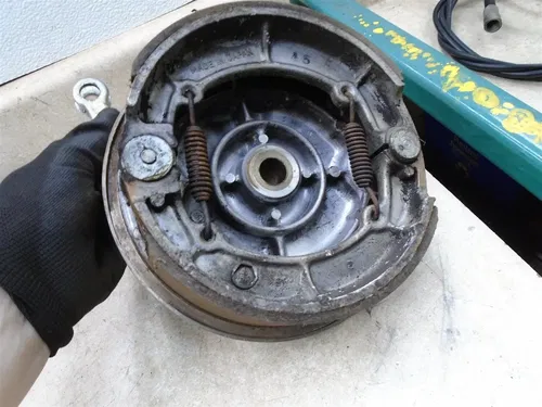 Kawasaki 500 EN VULCAN EN500 Rear Wheel Brake Plate 1990 KB140
