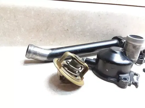 1984 Honda V65 Sabre VF1100S VF 1100 Engine Thermostat & Cover Pipe Assy PJ-1