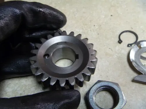 Kawasaki 250 KE KE250 Used Engine Clutch Crank Gear 1979 Vintage KB81