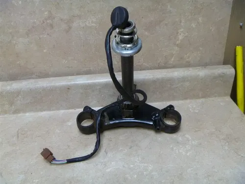 Honda 1200 GL GOLDWING GL1200-I INTERSTATE Used Steering Stem 1986 #HB45