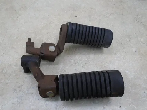 Honda 900 CB CUSTOM CB900-C Used Front Footpegs Set #1 1982 HB268