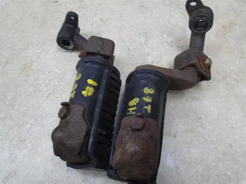 Honda 900 CB CUSTOM CB900-C Used Front Footpegs Set #1 1982 HB268