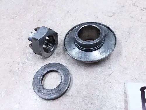 Yamaha 1100 Maxim XJ XJ1100 Rear Wheel Axle Nut Collar Lot 1982 ANX-C40 PJ