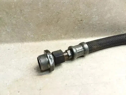 VTG 1982 Yamaha XT550 XT 550 Oil Line Hose #2 PJ-16