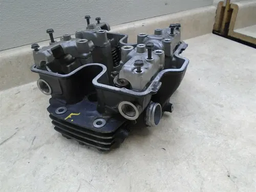 Honda 700 VF SABRE VF700-S VF700S Engine Front Cylinder Head 1984 HB555