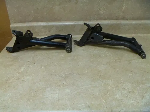 Yamaha 200 YFM MOTO-4 YFM200-DXS Used Right Left A-Arm Set 1986 Vintage YB47