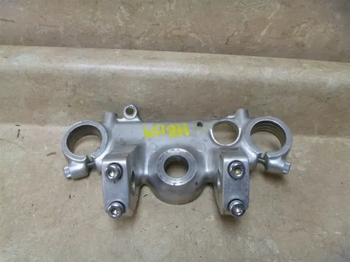 Honda 750 VF V45 MAGNA VF750-C Used Top Triple Clamp 1982 HB159