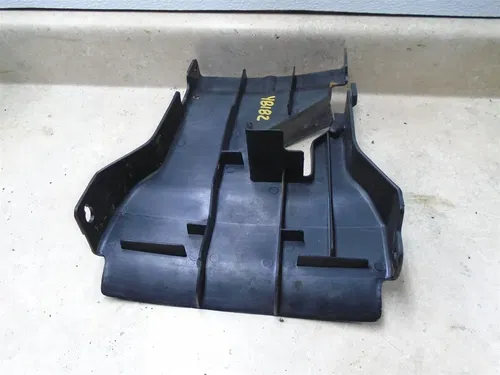 Yamaha 180 XC RIVA XC180 SCOOTER Used Frame Shroud Cover 1983 YB182