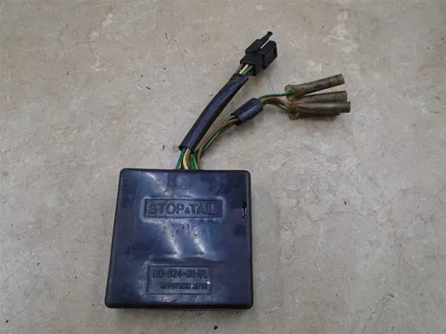 Honda 750 VF SABRE VF750S VF750-S Stop Tail Relay 1982 HB510