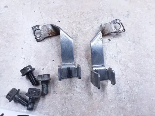 Honda V65 Magna VF VF1100 Front Fender Cable Hose Guide Brackets 1983 ANX-B198
