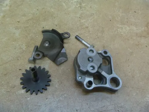 Honda 250 XR XR250-R XR250-R Used Engine Oil Pump 1982 HB211