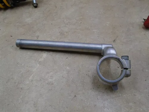 Suzuki 650 SV SV650 Right Handlebar 1999 SB145