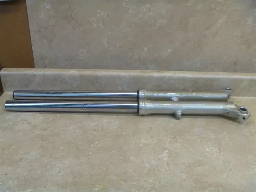 Yamaha 550 XZ VISION XZ550 Used Front Forks Pair Set 1982 YB102