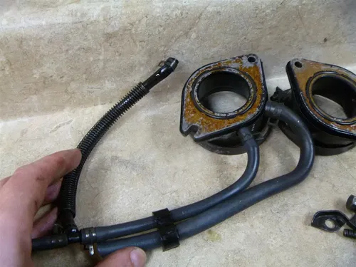 Yamaha 700 VIRAGO XV700-N Used Engine Carb Manifold Boot Set 1985 Vintage YB69