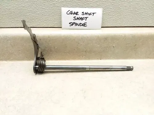 VTG 1972 Honda CL175-K6 CL 175 Engine Gear Shift Shaft Spindle Splines PJ-15