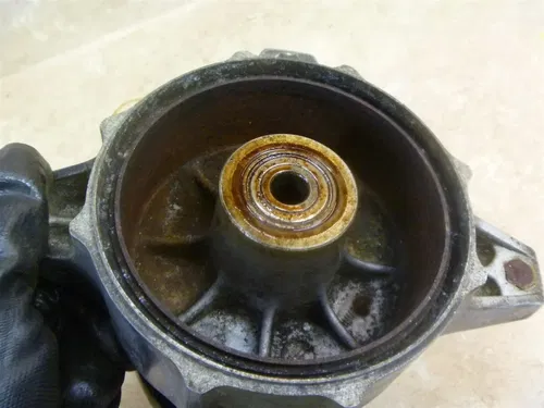 Suzuki 90 RV ROVER RV90 Used Rear Wheel Hub 1973 SB60