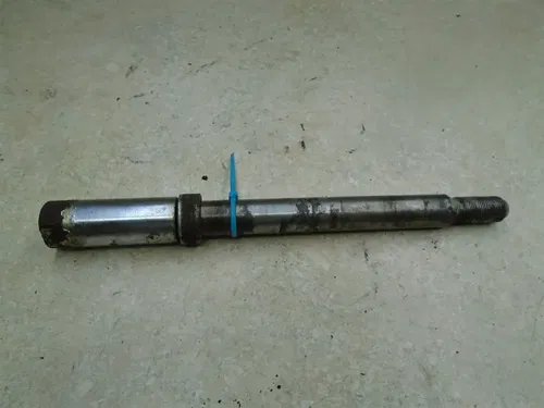 Yamaha 250 YDS2 YDS Front Axle 1962 YB295