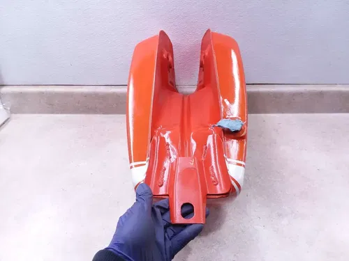 Suzuki 250 GT GT250 OEM Repainted Gas Fuel Tank 1973 VTG ANX-A51 #77