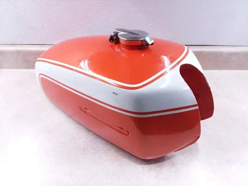 Suzuki 250 GT GT250 OEM Repainted Gas Fuel Tank 1973 VTG ANX-A51 #77
