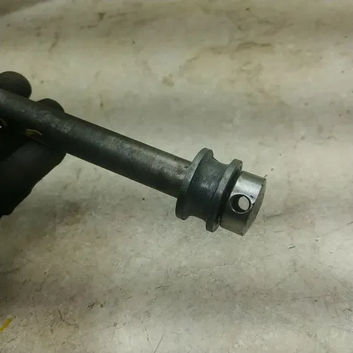 Yamaha 360 RT1 RT1-B Rear Wheel Axle 1971 ANX B-5