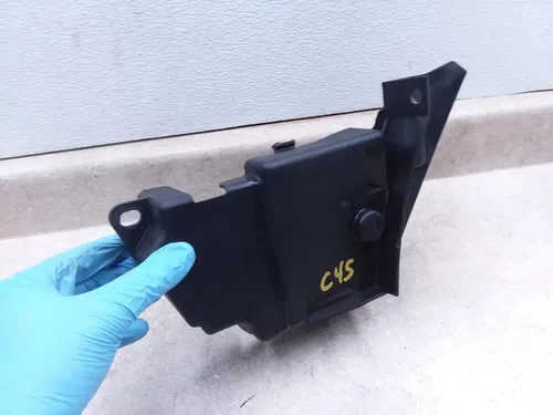 Yamaha 225 XT XT225 Frame Electrical Battery Box 2003 ANX-C45